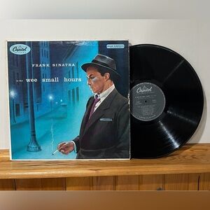 Frank Sinatra: In the Wee Small Hours. LP Vinyl Record. Capitol Records. W-581.